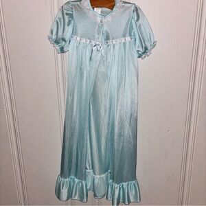 Laura Dare girls ice blue and white lace satin robe